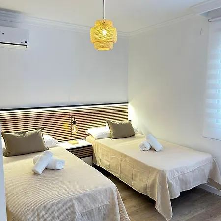Calu Homes A 10 Minutos De Estacion De Tren Apartment Malaga