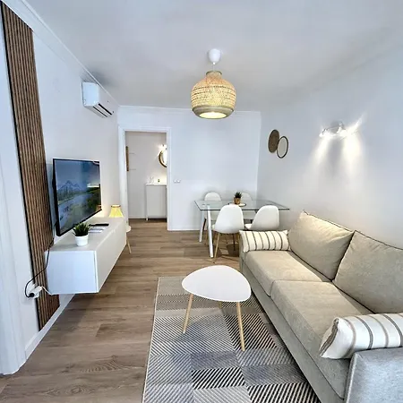 Calu Homes A 10 Minutos De Estacion De Tren Apartment Malaga